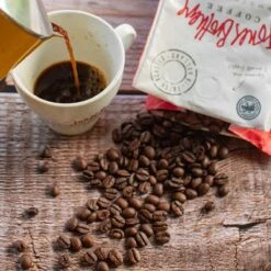 Jones Brothers Coffee The Big Shot Koffiebonen - 6 X 500 Gram -Koffie Discountwinkel 1200x1200 171