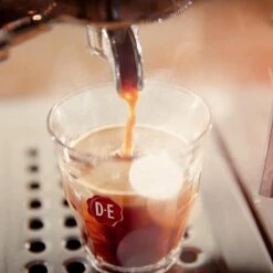 Douwe Egberts Aroma Rood Koffiebonen - 4 X 1000 Gram - Extra Grote Verpakking -Koffie Discountwinkel 1200x1200 200