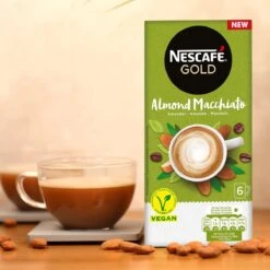 Nescafé Gold Almond Macchiato Oploskoffie - 6 Doosjes à 6 Zakjes 11 Nescafé Gold Almond Macchiato Oploskoffie - 6 Doosjes à 6 Zakjes -Koffie Discountwinkel 1200x1200 304