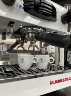 Rotterdamse Koffiebonen Tasty Proefpakket | ORIGINAL 3 X 500 GRAM 9 Rotterdamse Koffiebonen Tasty Proefpakket | ORIGINAL 3 X 500 GRAM -Koffie Discountwinkel 899x1200 7