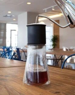 FELLOW - Stagg [XF] Set (Dripper + Carafe) - Handmatige Filterkoffie Set -Koffie Discountwinkel 948x1200 2